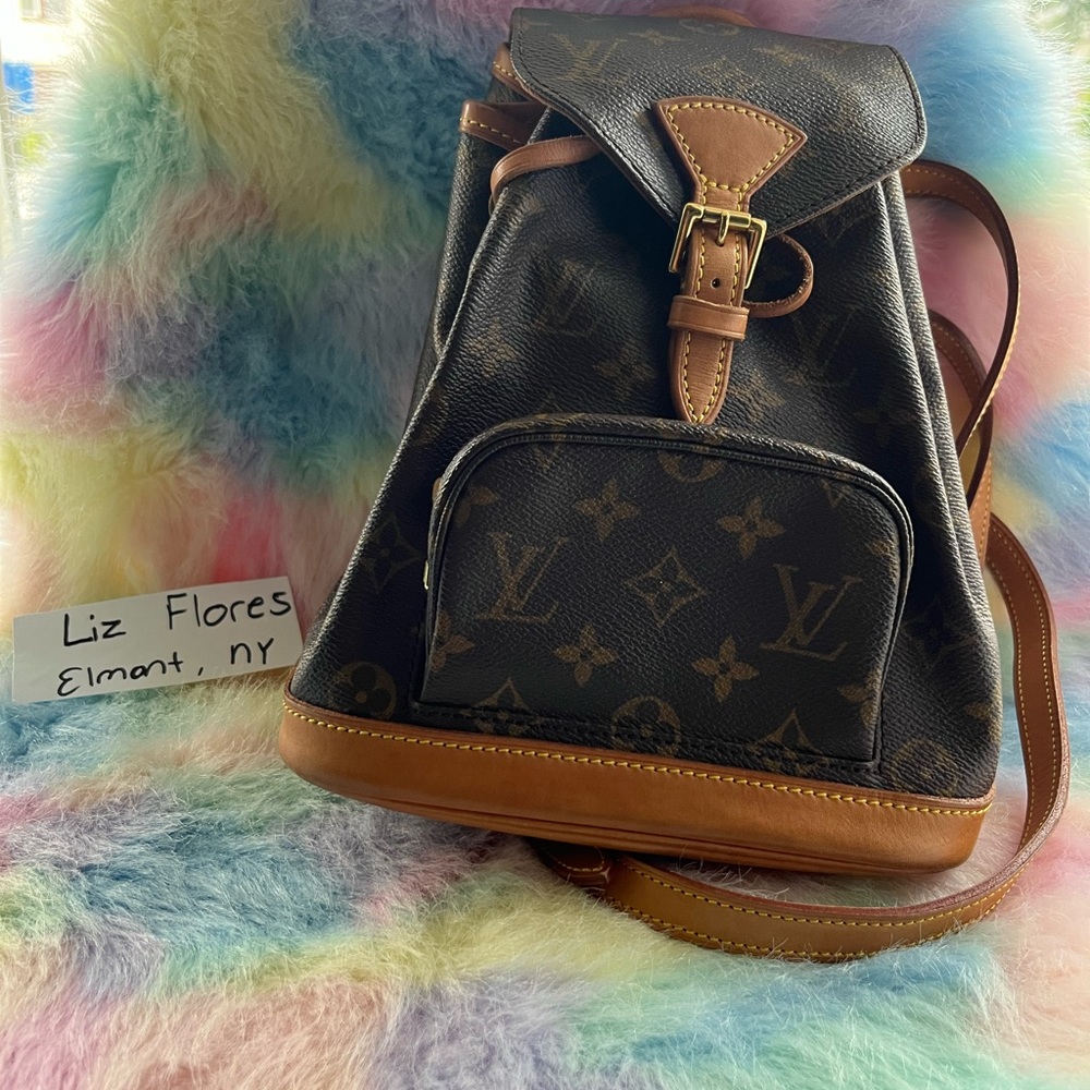 Louis Vuitton Montsouris PM